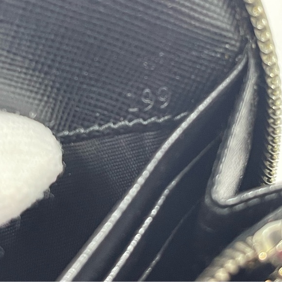 NO OFFERS HP PRADA ZIP WALLET FULL INCLUSION - Picture 14 of 14